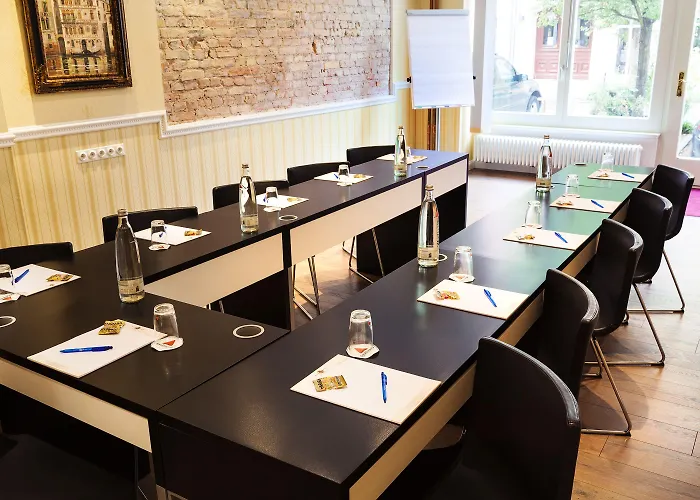 The Gate Garden Apartahotel 4*