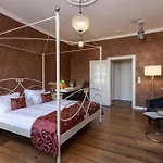 The Gate Garden Aparthotel 4*