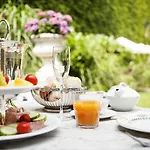 The Gate Garden Aparthotel