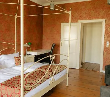 Aparthotel The Gate Garden 4*