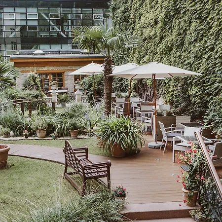 Aparthotel The Gate Garden 4*